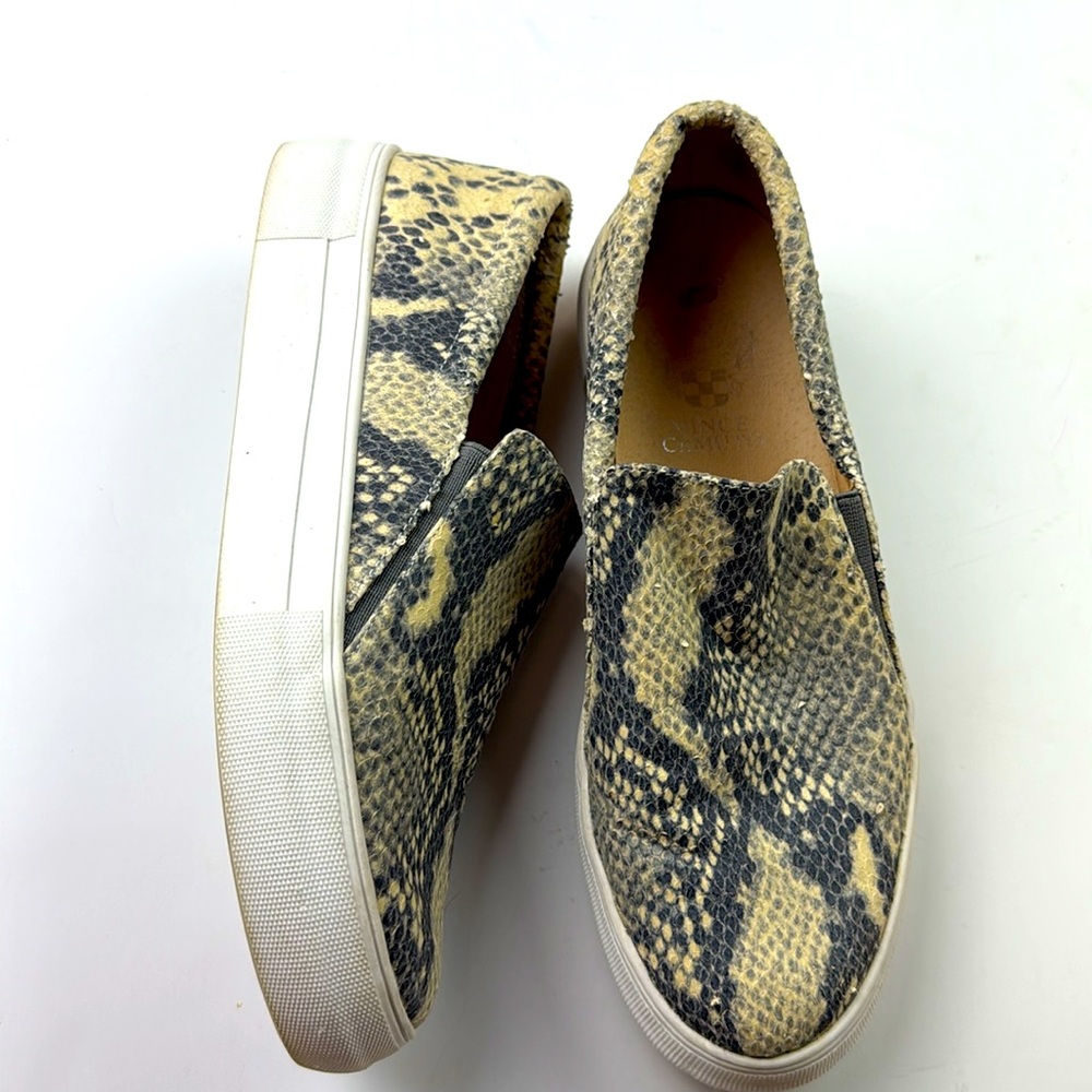Vince Camuto Snakeskin Korli Slip On Sneaker 8.5